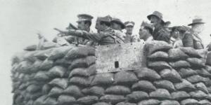 El Comandante Franco en Tizzi Assa con el General Marzo y Comandante Puig