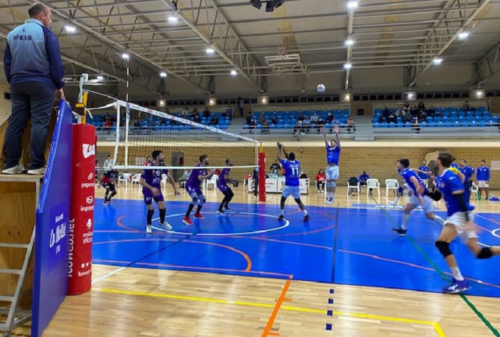 El C.V. Manacor fue superior al Club Voleibol Melilla