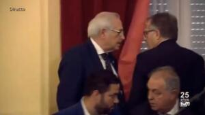 El momento de tensión que se vivió el día del pleno de constitución de la Asamblea de Melilla en marzo de 2019