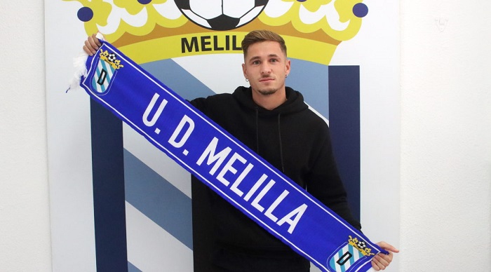 Isi Gómez, en su presentación como nuevo jugador de la U.D. Melilla