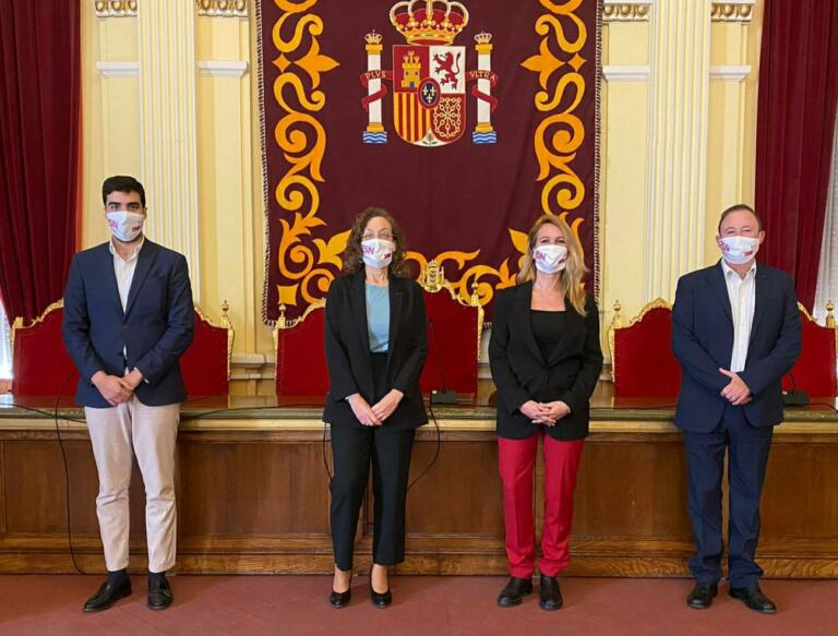 Los cuatro diputados del Grupo Parlamentario del PSOE en la Asamblea. Francisco Vizcaíno, a la derecha de la imagen