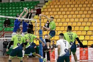 El Club Voleibol Melilla venció, el pasado jueves, en la cancha del Textil Santanderina