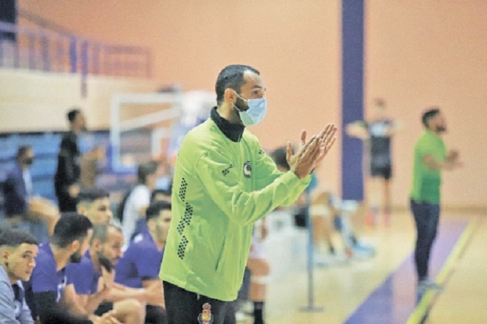 Faisal Salmi, entrenador del conjunto melillense