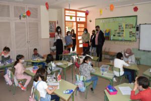 Moh está dedicando este último trimestre a visitar los centros escolares de Melilla para agradecer el trabajo realizado este curso y conocer sus planteamientos para el próximo