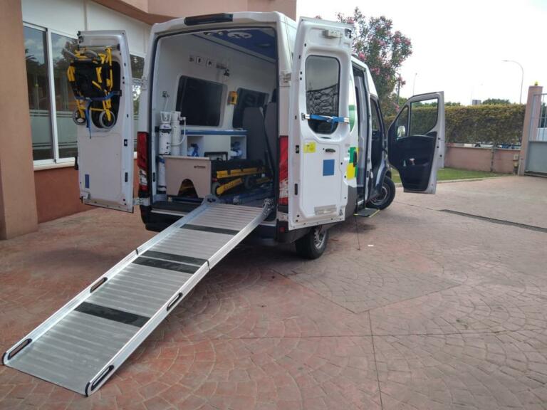 Nueva ambulancia que la empresa Ambulancias Tenorio ha realizado dentro del servicio de transporte sanitario que presta para el INGESA Melilla.