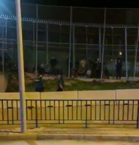 El Sindicato Unificado de Policía afirma que “cientos de jóvenes marroquíes han saltado la valla”