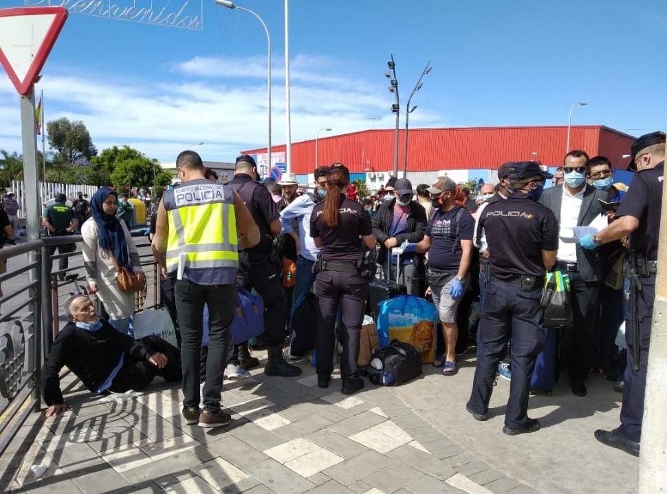 Marroquíes bloqueados en Melilla