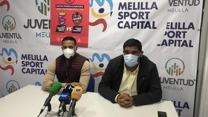 Salah y Felipe Heredia, jugador y presidente del C.D. Huracan Melilla, respectivamente