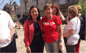 La precandidata del PSOE a la Presidencia de Melilla, Josefa López, en una imagen de archivo junto con la ministra de Defensa, Margarita Robles