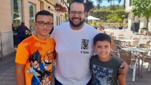 Mohamed (centro) Mohamed (centro)