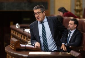 PATXI LOPEZ