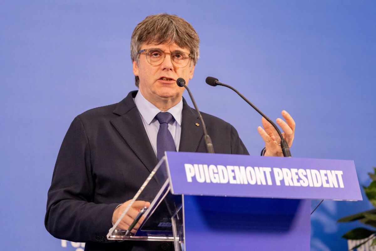 Puigdemont se querella contra el juez Aguirre por presunta prevaricación y malversación