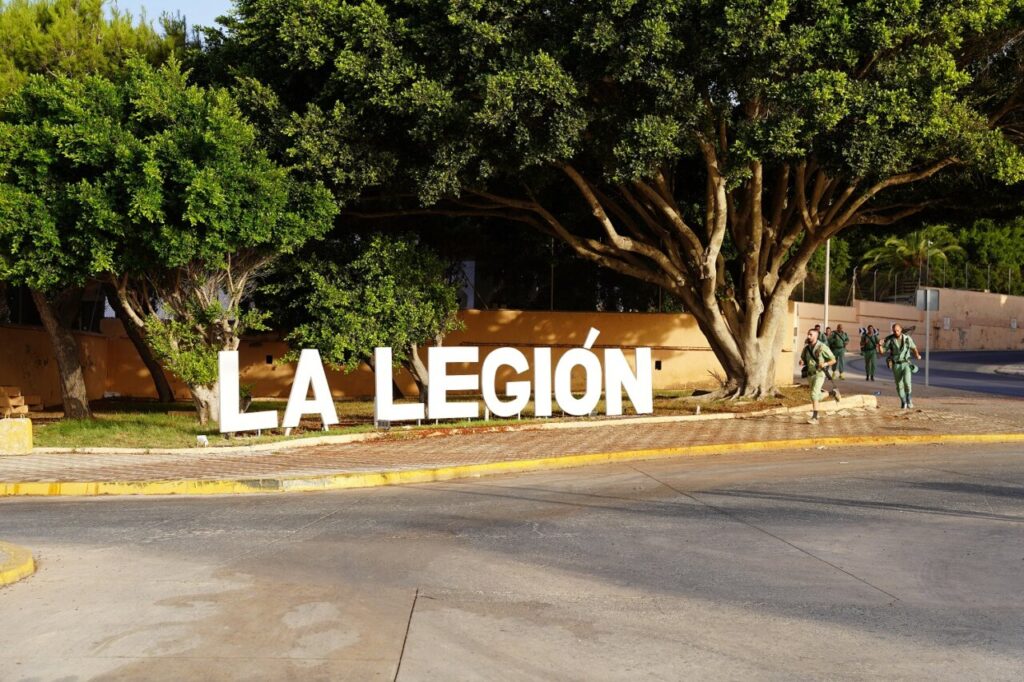 FOTO 05 ENTRADA ACUARTELAMIENTO MILLÁN ASTRAY