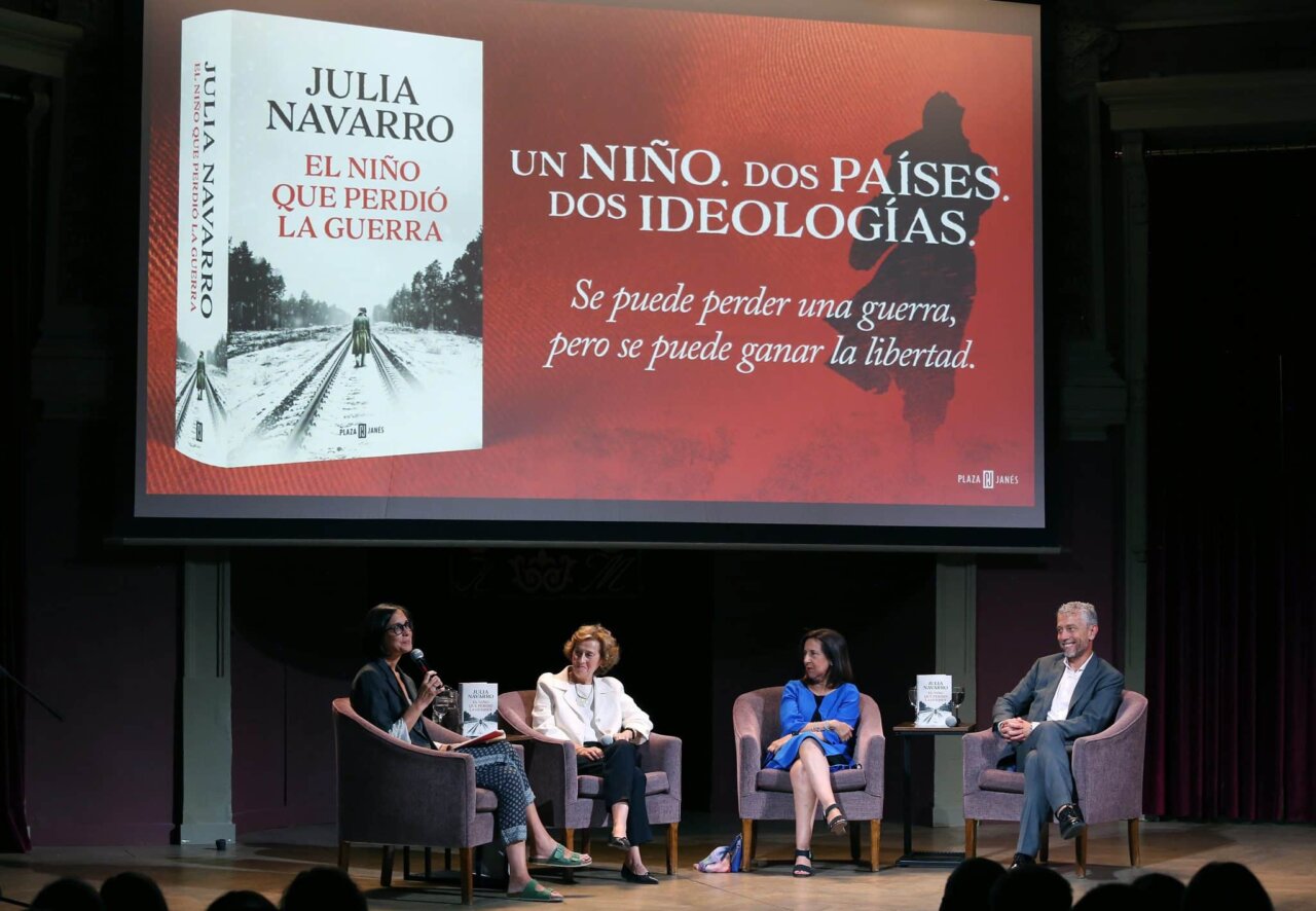 Julia Navarro Julia Navarro 'El niño que perdió la guerra'