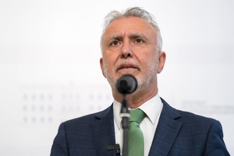 MINISTRO