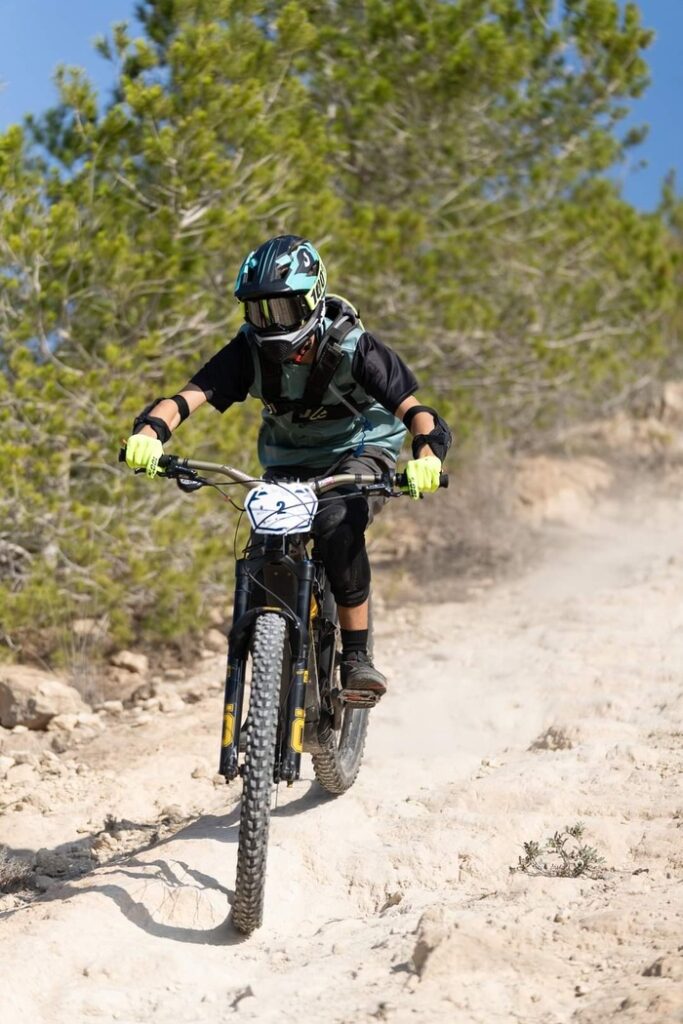 b4b3cbfd a4fa 4863 a5d3 3b0a82a853dc