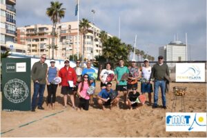 Foto de familia con representantes de la UNED 1600