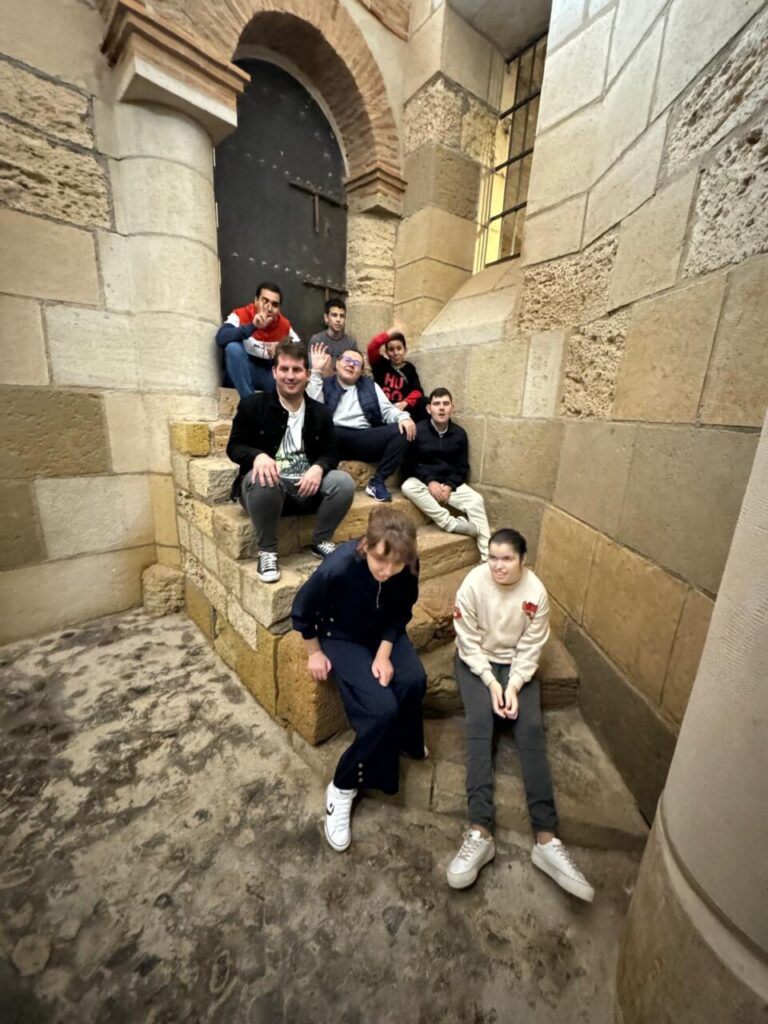 WhatsApp Image 2024 11 08 at 22.26.24 (1)