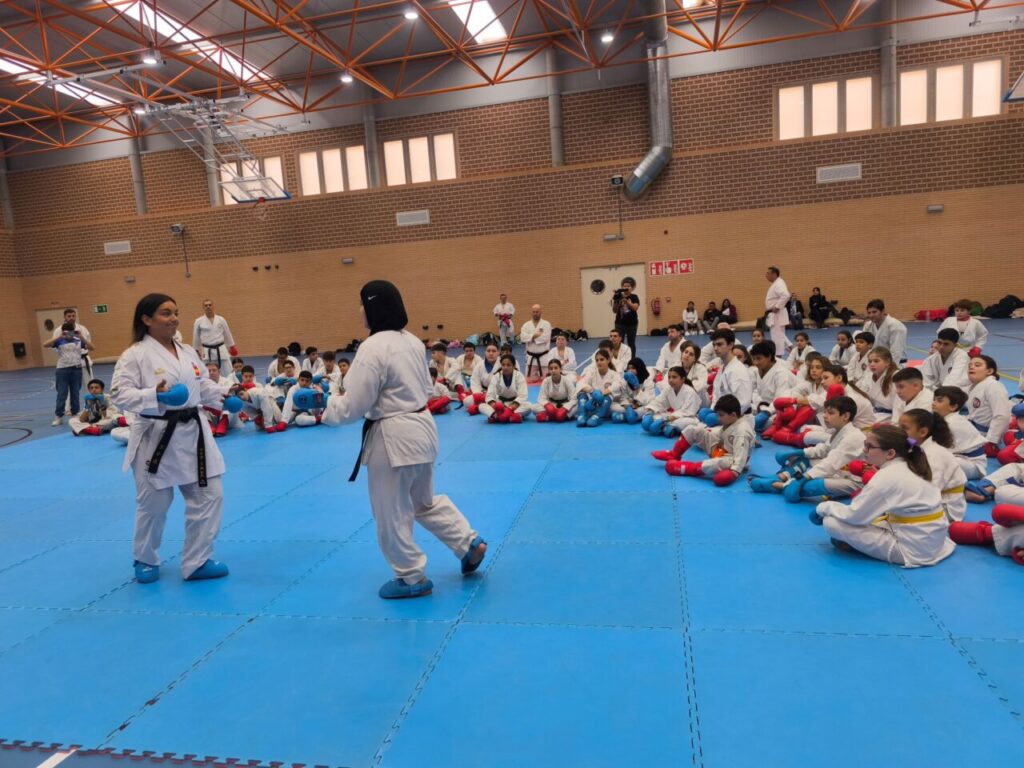 KARATE (8)