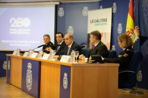 Policia Nacional Legalitas vivienda 2025