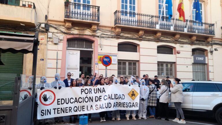 Protesta direccion provincial