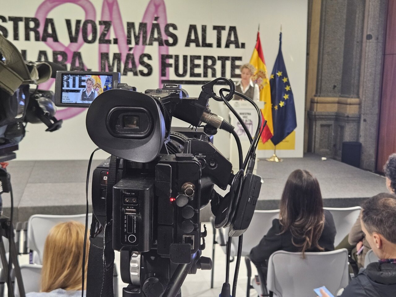 8M institucional 2025 04 8M institucional 2025 04