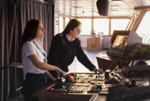 Balearia talento femenino en Flota