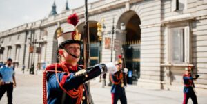 Relevo Solemne Guardia Palacio Real Madrid 2025