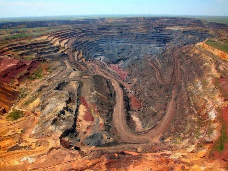 Yacimiento de tierras raras en China