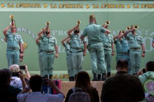 43ab6ad7 f15a 4d26 b335 2711e3ba7ebf