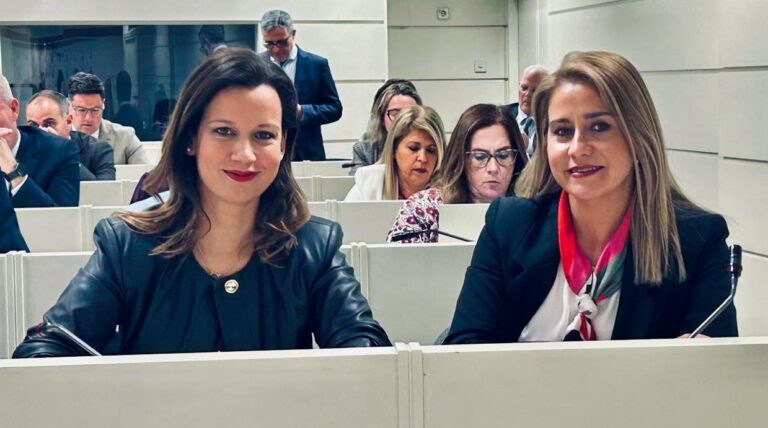 Isabel Moreno y Sofía Acedo 1