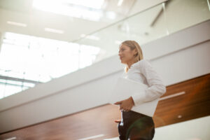 Brecha salarial directivos 2025