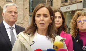 VÍDEO: Fúnez afea a Cuerpo que no hable de PGE y acusa a Gobierno de "defenderse así mismo" y no intereses de españoles