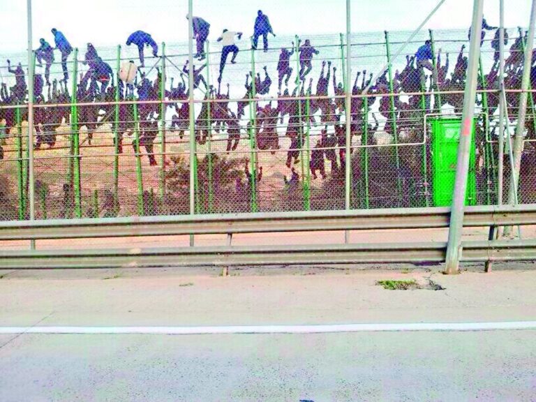 Salto masivo de inmigrantes