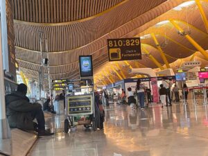 Barajas control accesos Madrid 2025