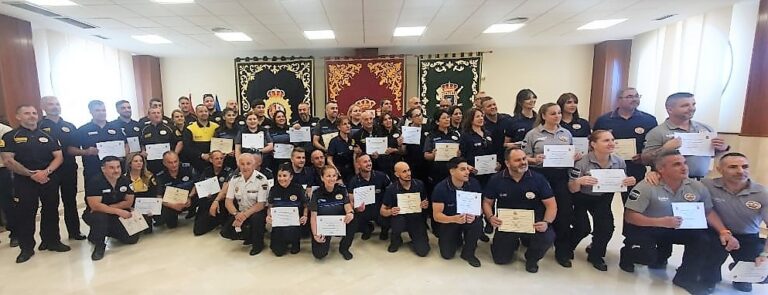 Foto de todos los vigilantes homenajeados