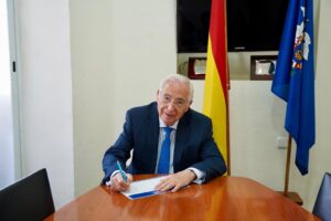 Imbroda avalando a Feijóo