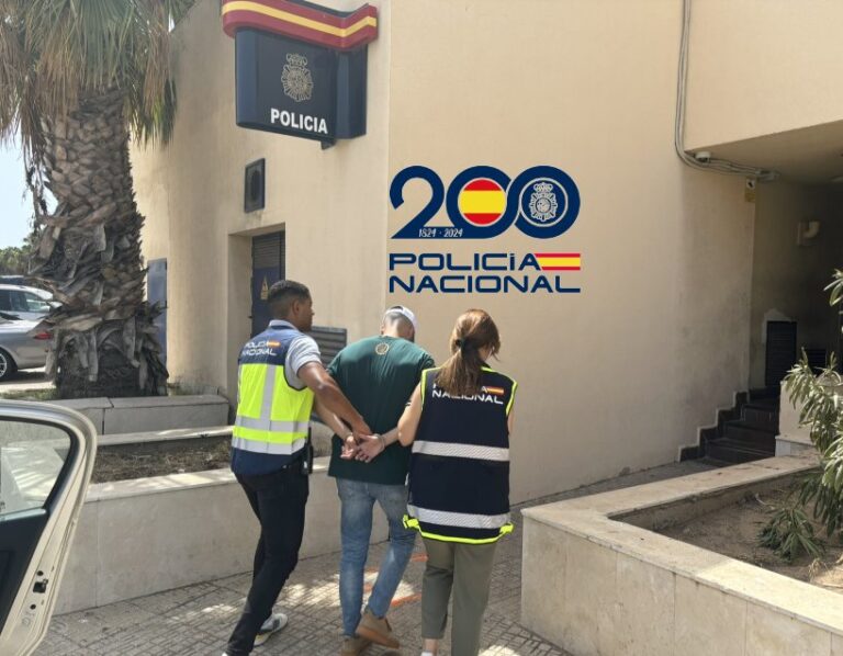 POLICÍA NACIONLA DETENIDO