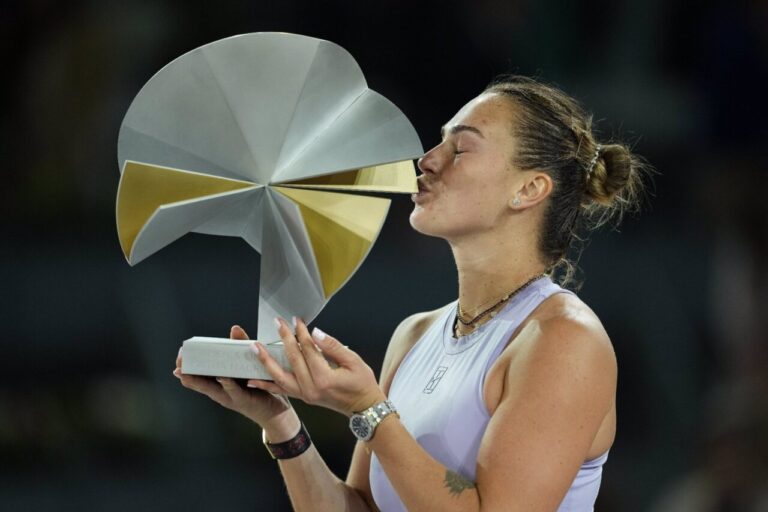 Tenis/Madrid. Sabalenka ruge ante Gauff y gana su tercer Mutua Madrid Open