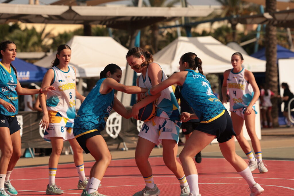 54605582087 d3012a43ee k