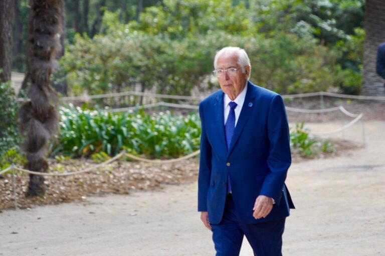 Imbroda en Barcelona druante la conferencia de presidentes