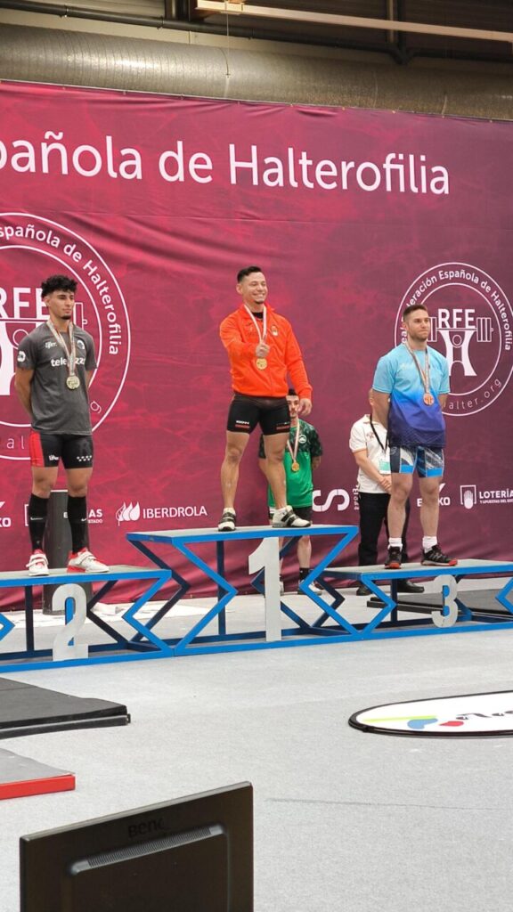 JAVIER MORA 2 MEDALLAS DE BRONCE EN EL ABSOLUTO (1)