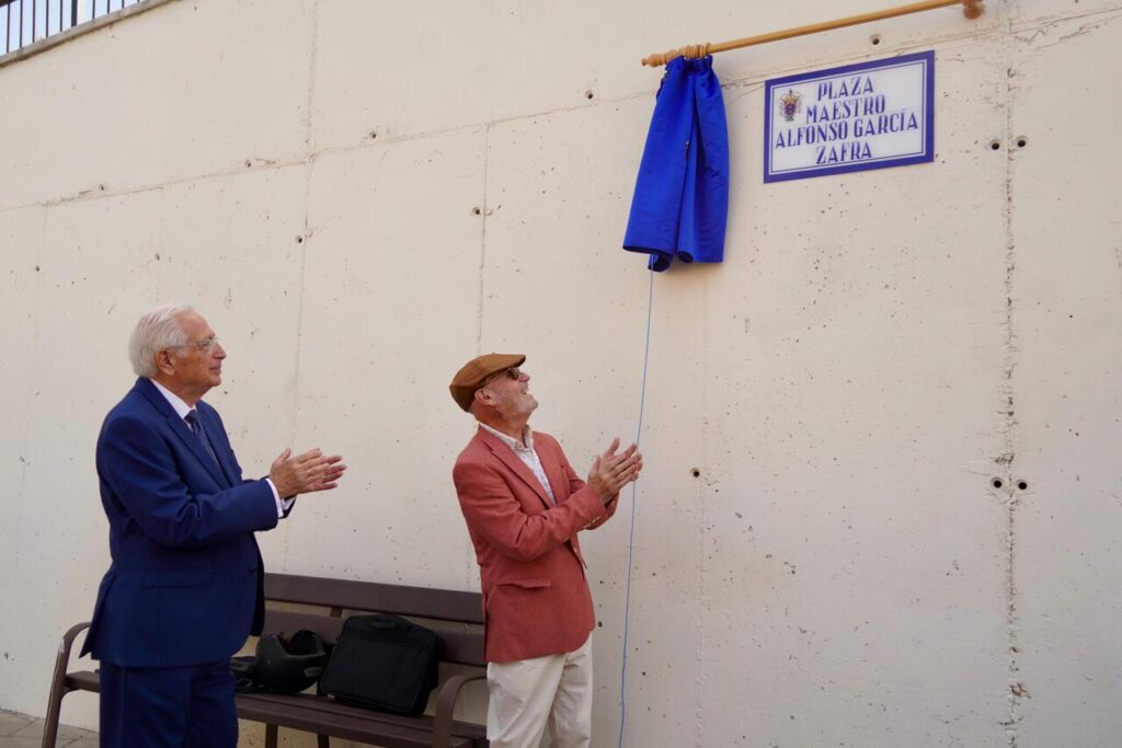 homenaje juan caro 2