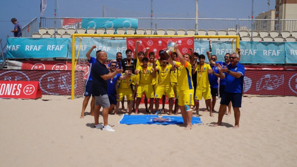 02 BARRANQUERO CAPITAN LEVANTA COPA