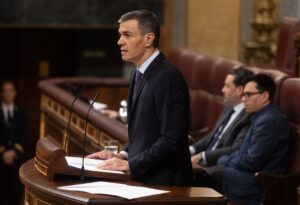 Sánchez propone subir penas a corruptos y hacer listas negras de empresas condenadas para vetar contratos públicos