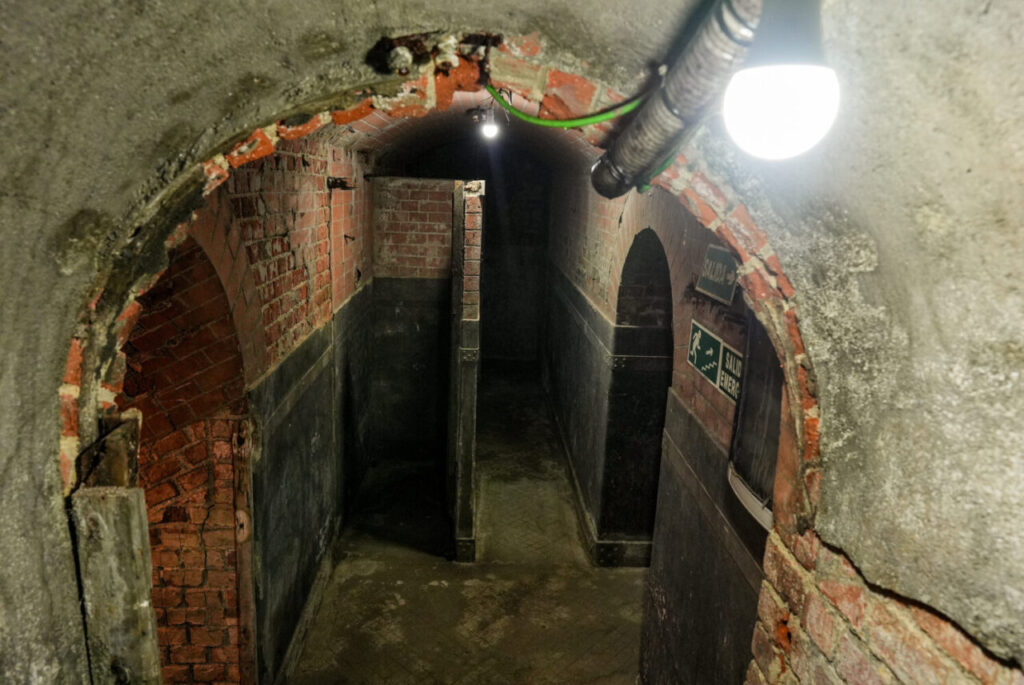 Refugio antiaereo del Retiro Madrid 2025 06