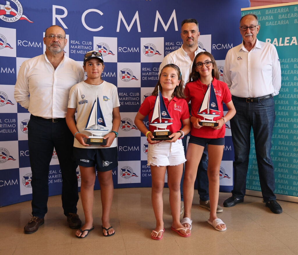 TROFEO optimist sub13 femenina podio