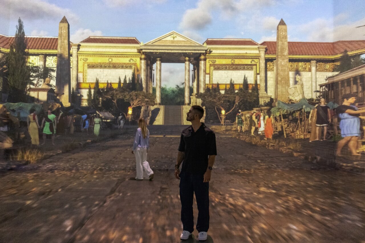 Cleopatra exposicion 2025 12 Cleopatra exposicion 2025 12