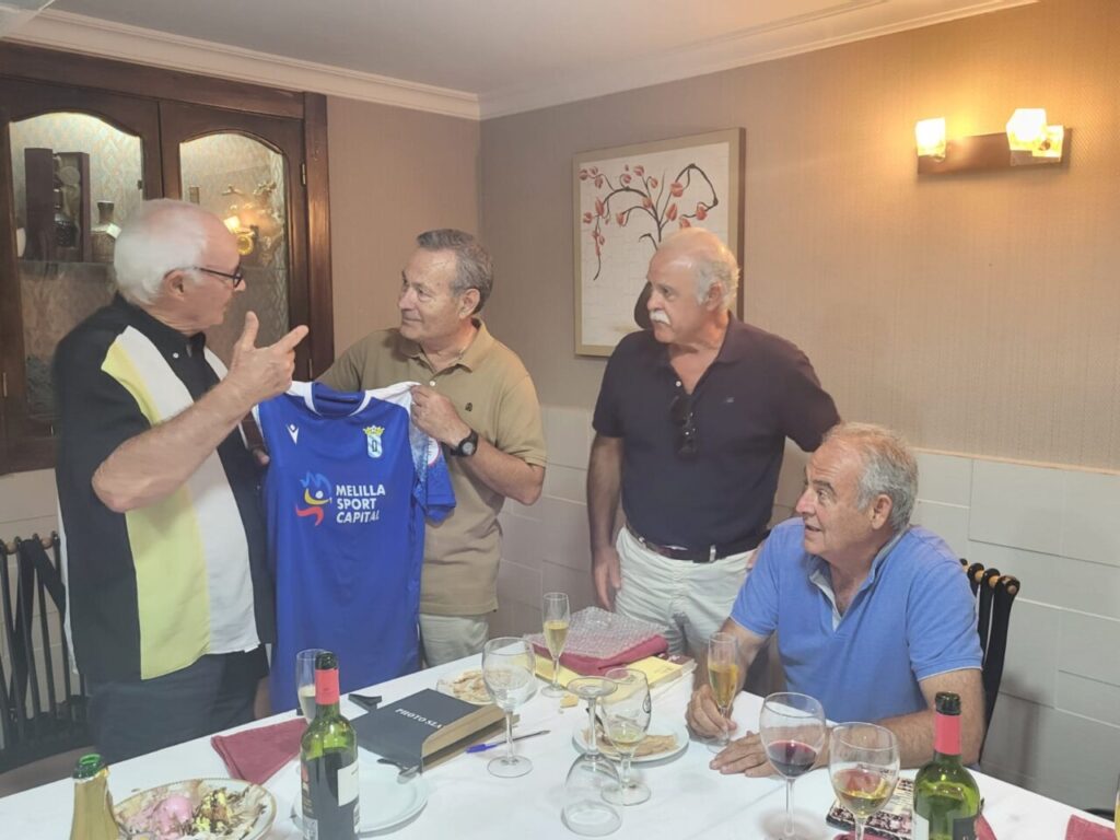 JUAN MOYA CAMISETA JOSE LUIS