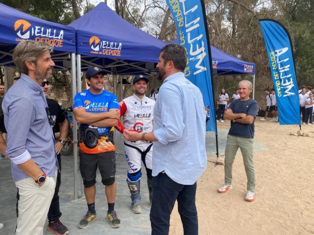 Presentación de pilotos melillenses para el Rally de Marruecos y Dakar